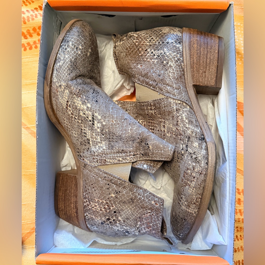 Miz Mooz Textured Leather Ankle Booties In Snake Print Size: 42 Style: Dalia